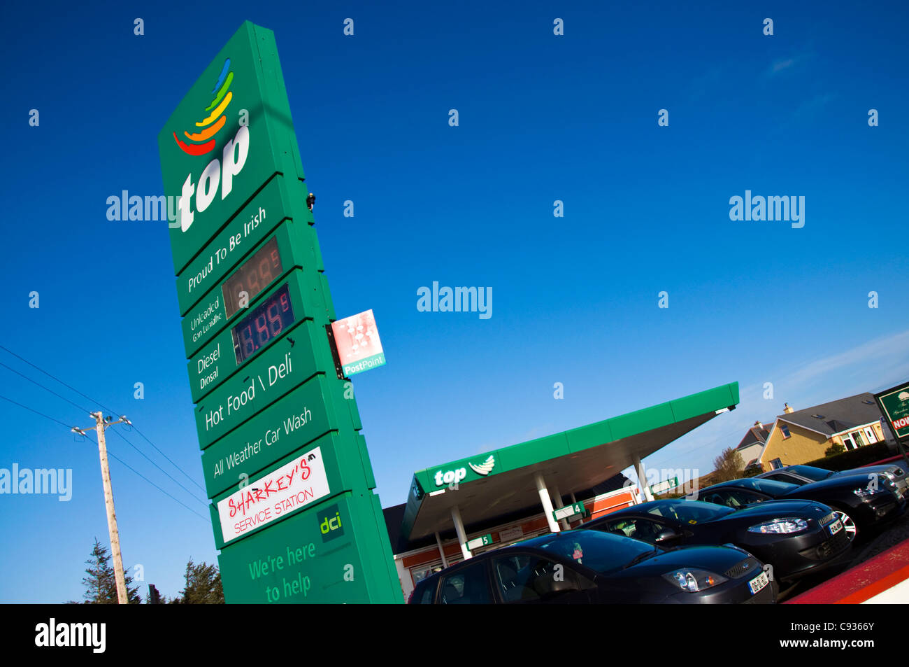 Petrol station Sharkey's Service Station a franchise of Top Oil Stock Photo