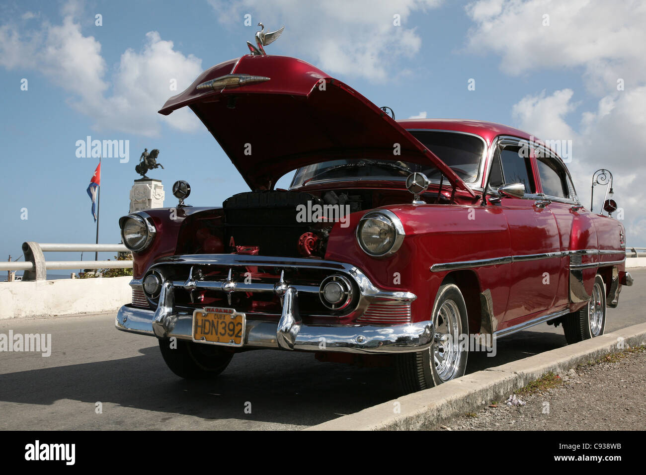 Cuba havana malecon sculpture hi-res stock photography and images - Alamy