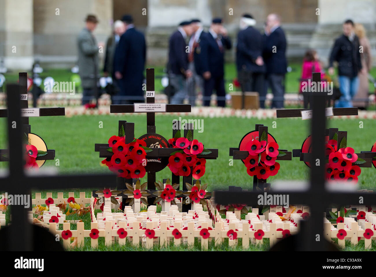 Westminster Abbey, London, UK. 10.11.2011 Ex-servicemen pay their respects at Westminster Abbey's Garden of Remembrance ahead of the annual Remembrance Day Service. Stock Photo