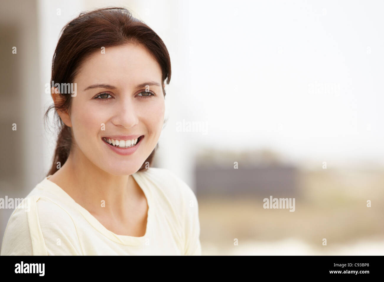 Portrait woman outdoors hi-res stock photography and images - Alamy