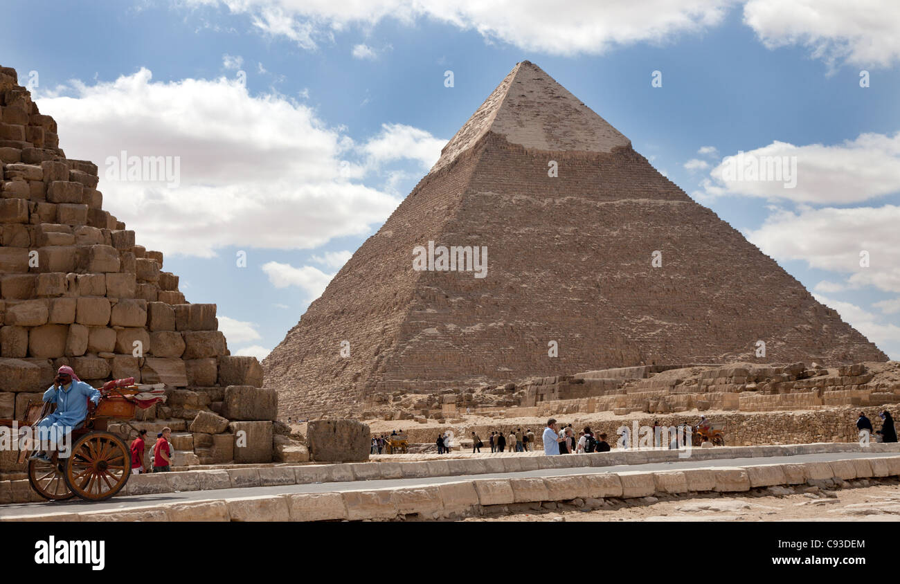 Khafre Chephren Pyramid at Giza with remaining Tura Limestone cap Stock ...