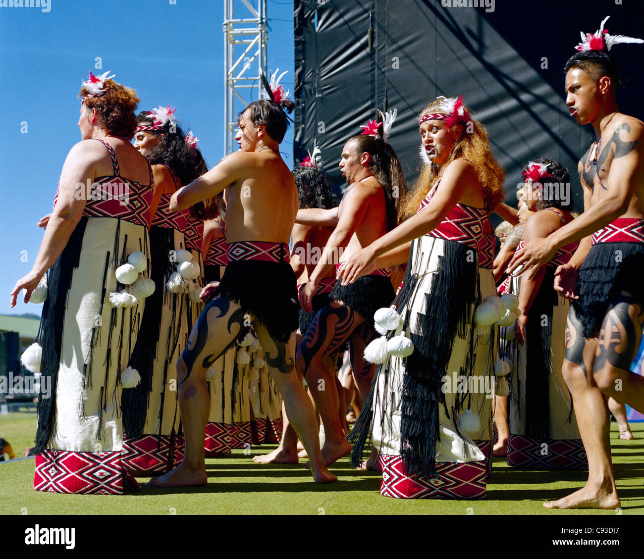 Maori action song performed by Nga Tai E Rua Upper Hutt New Zealand ...