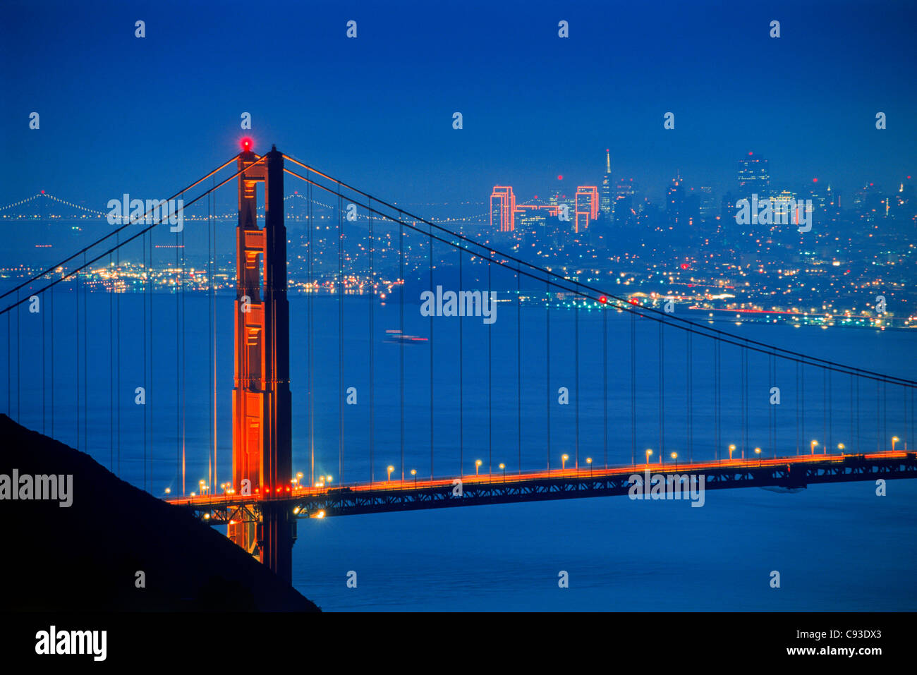 Golden Gate Bridge with San Francisco Bay at night Stock Photo - Alamy