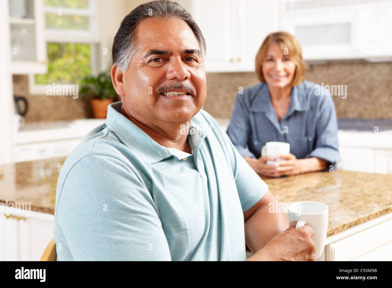 Couple kitchen portrait people 2 hi-res stock photography and images ...
