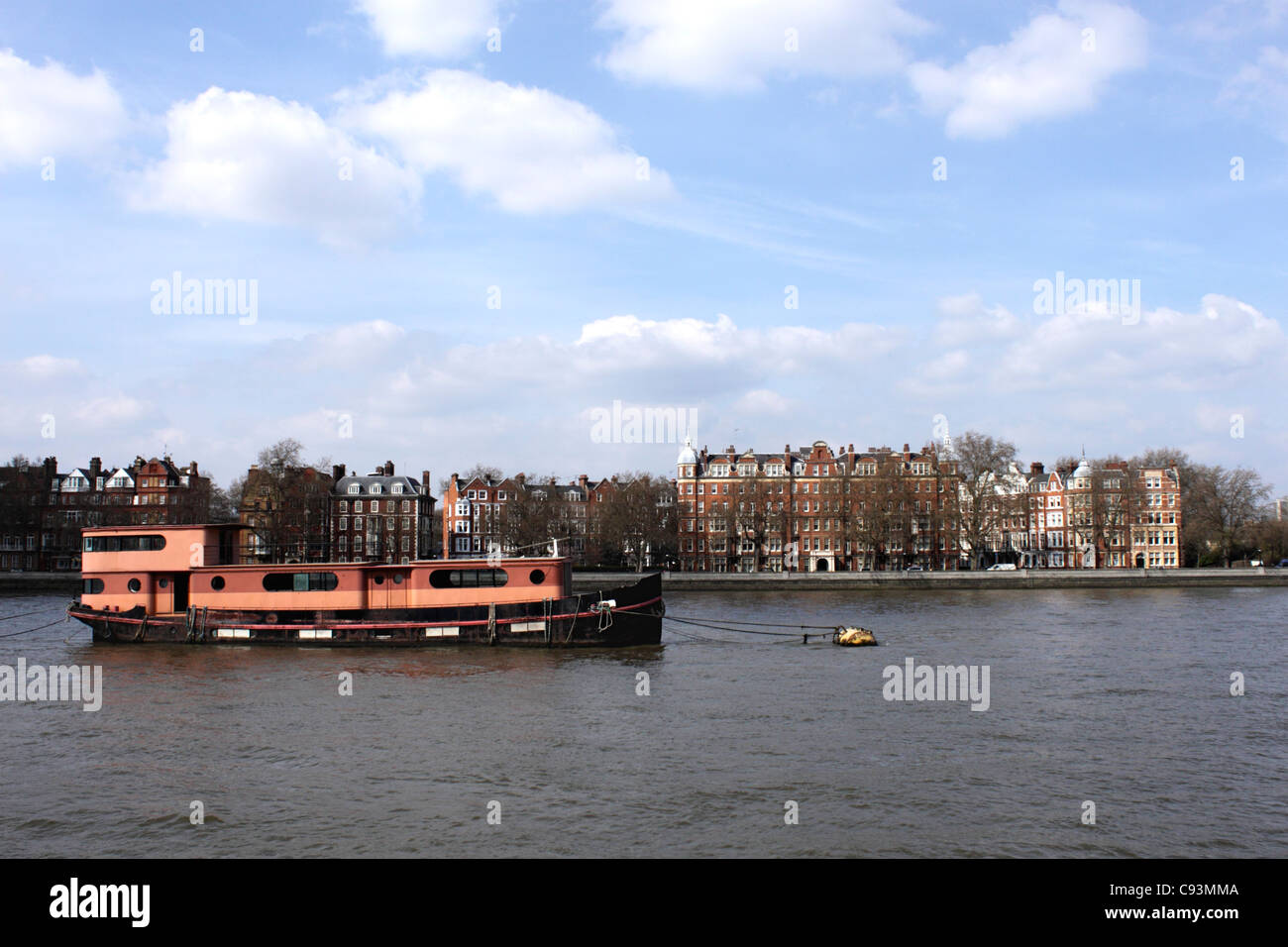 Chelsea Embankment Hi-res Stock Photography And Images - Alamy