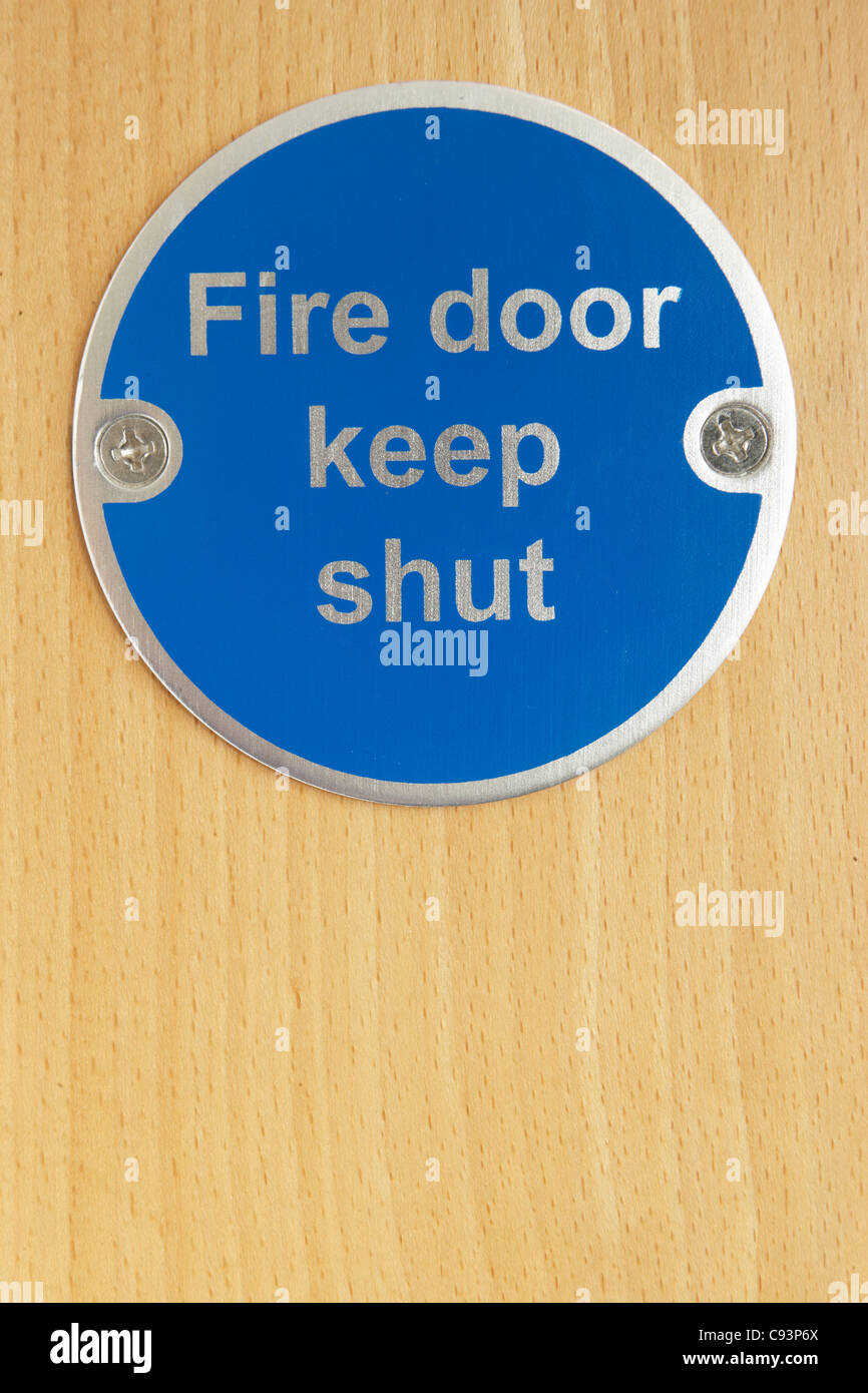 Keep shut sign on fire door Stock Photo