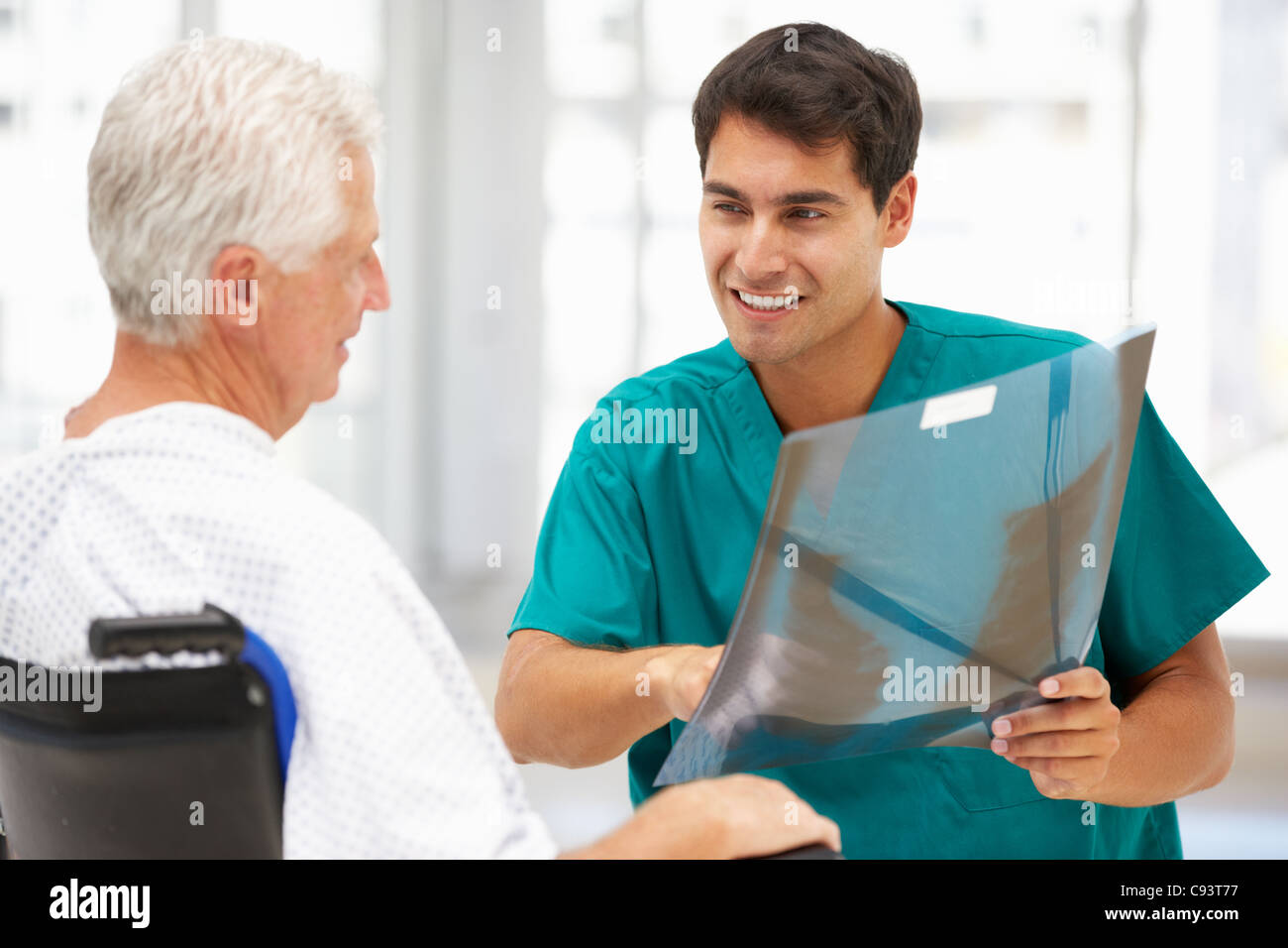 Older patient doctor hi-res stock photography and images - Alamy
