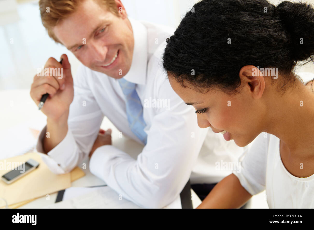 Office meeting hi-res stock photography and images - Alamy