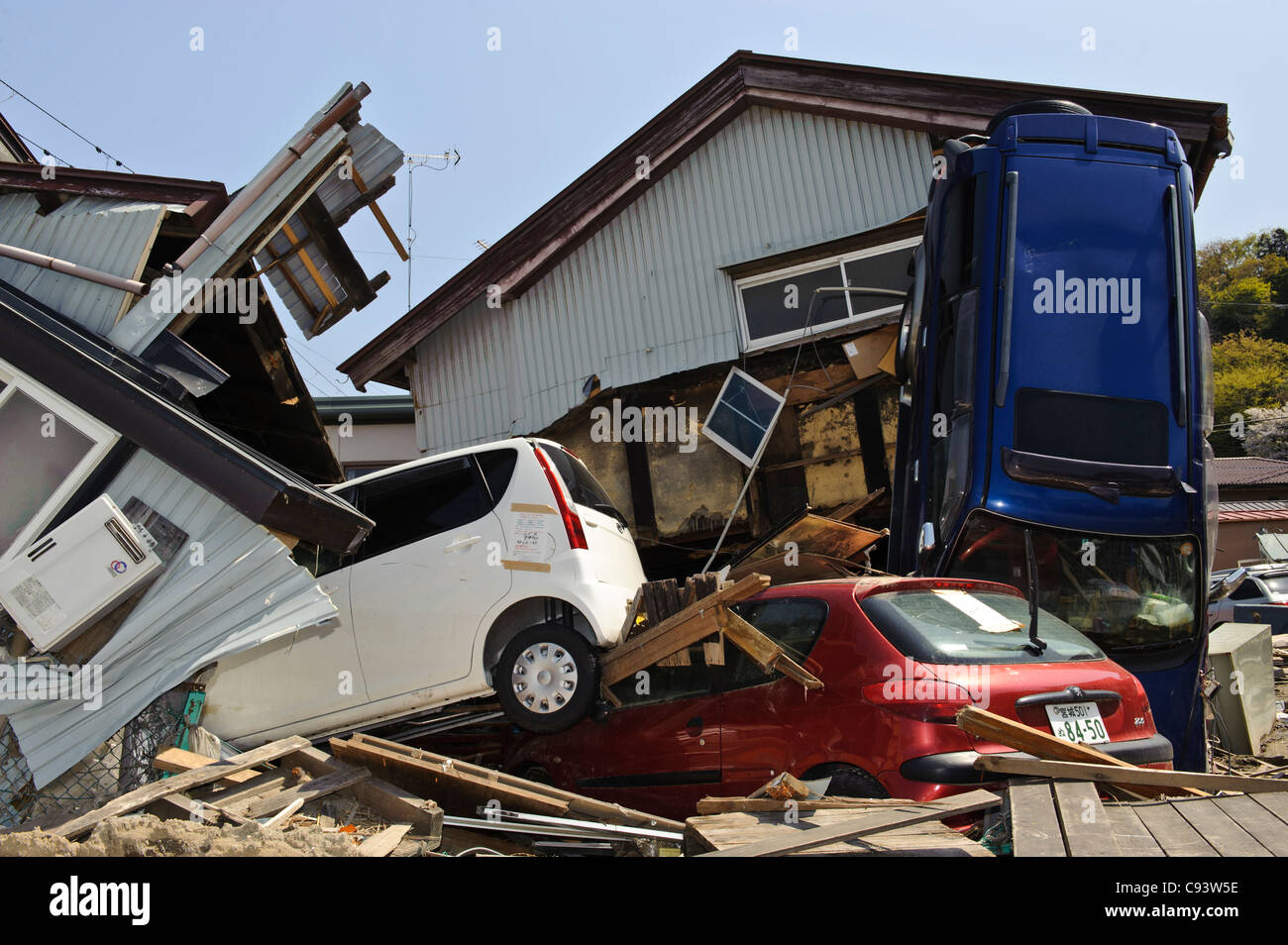 Cars swept inland by the March 11 tsunami, Ishinomaki, Miyagi Prefecture, Japan Stock Photo