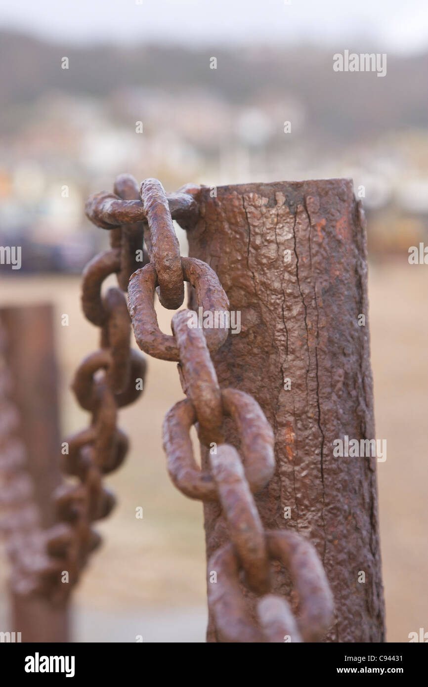 Chain corrosion hi-res stock photography and images - Alamy