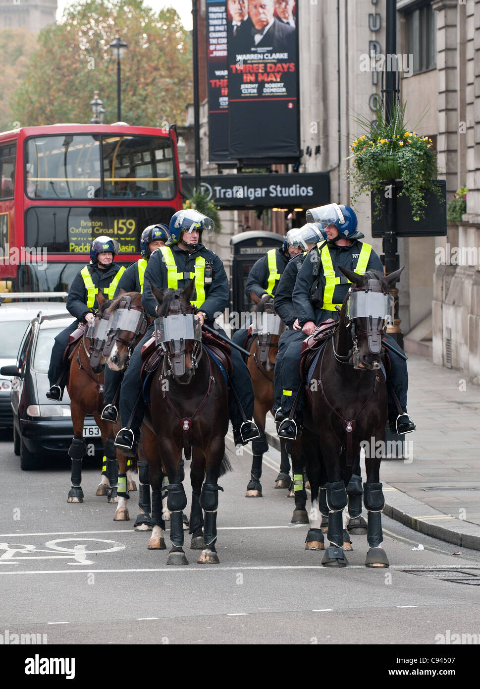 Metropolitan Mounted Police on duty in London Stock Photo