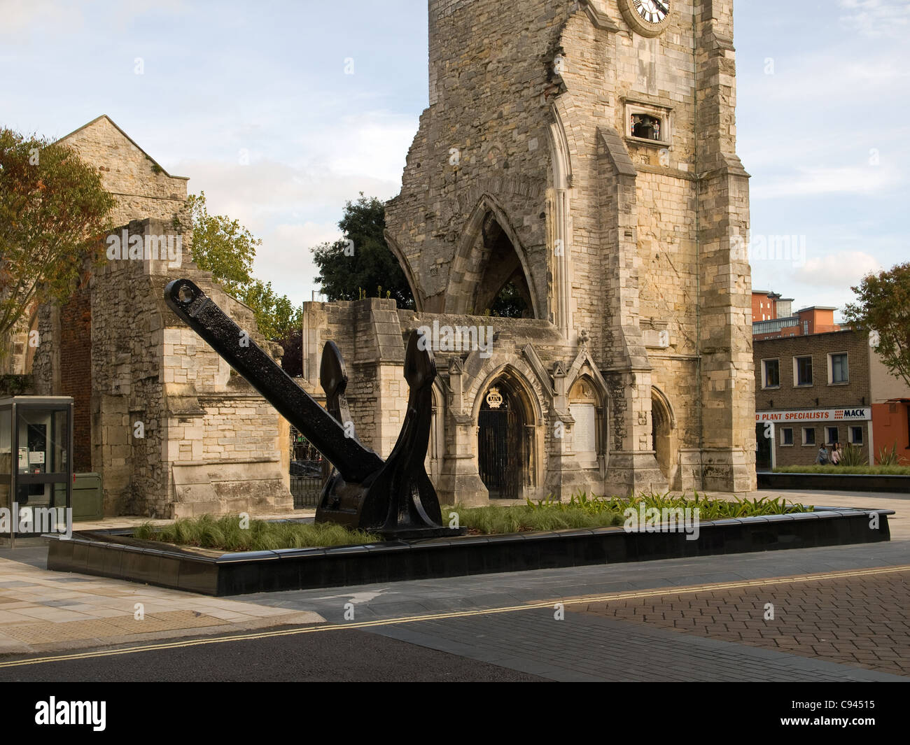 One of the anchors of the QE2 now placed in front of Holy Rood Church as a landmark of Southampton Hampshire England UK Stock Photo