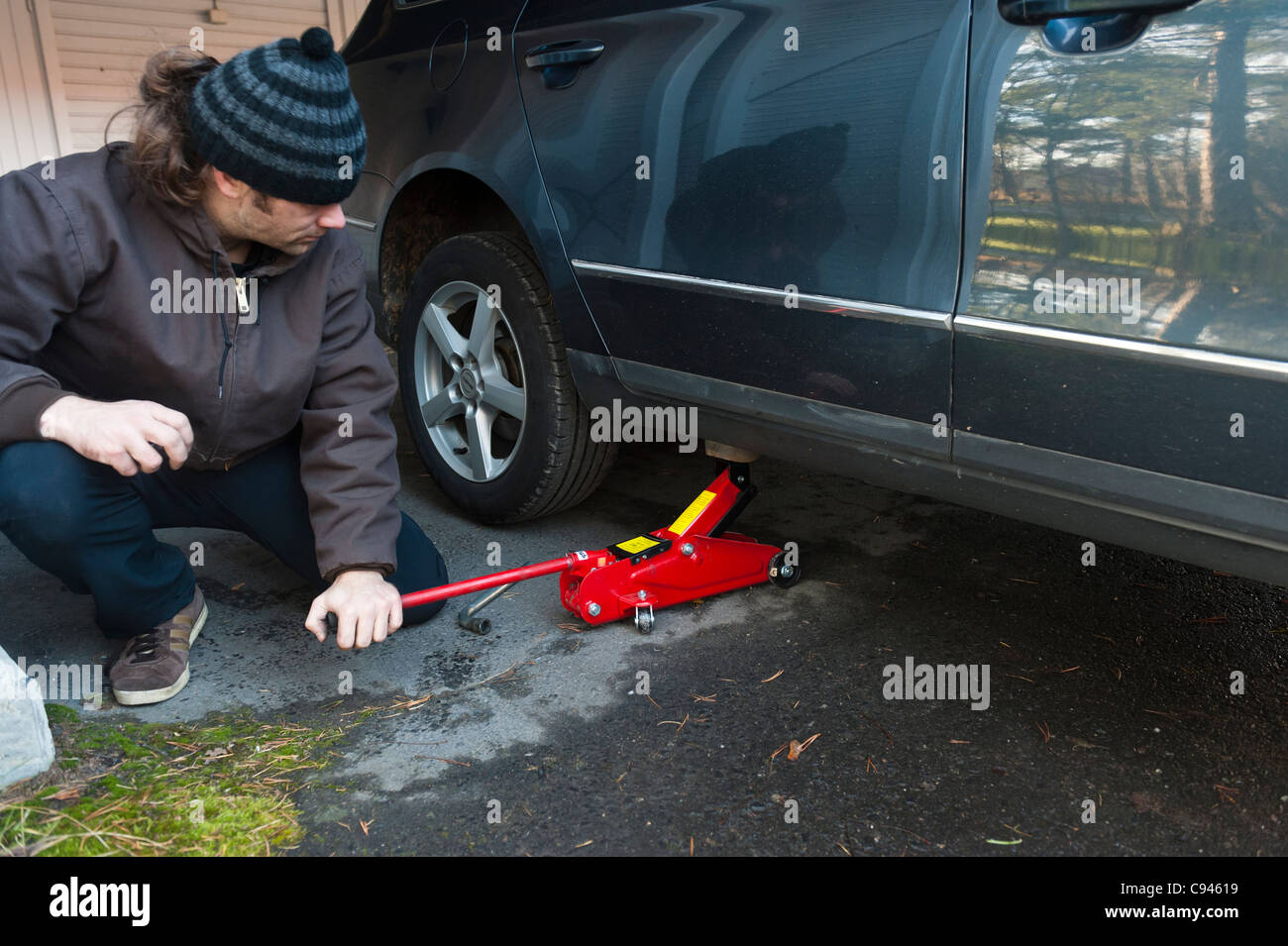 Changing wheel tire iron hires stock photography and images Alamy
