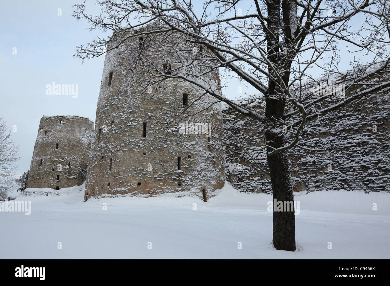 Ryabinovka Tower (R) and Vyshka Tower (L) of the Izborsk Fortress in Pskov region, Russia. Stock Photo