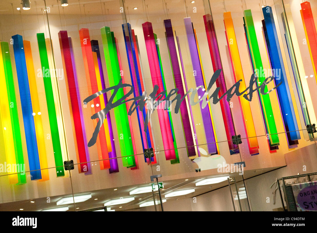 Paperchase sign hires stock photography and images Alamy