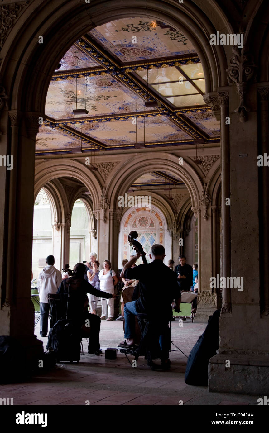Chamber performance at the Bethesda Terrace Arcade (Mid-Park at 72nd Street) in Central Park Manhattan NYC, September 11 2011 Stock Photo