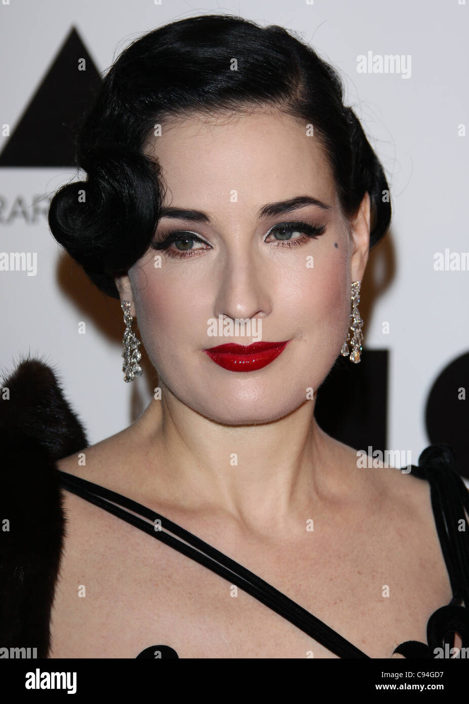 DITA VON TEESE 2011 MOCA GALA DOWNTOWN LOS ANGELES CALIFORNIA USA 12