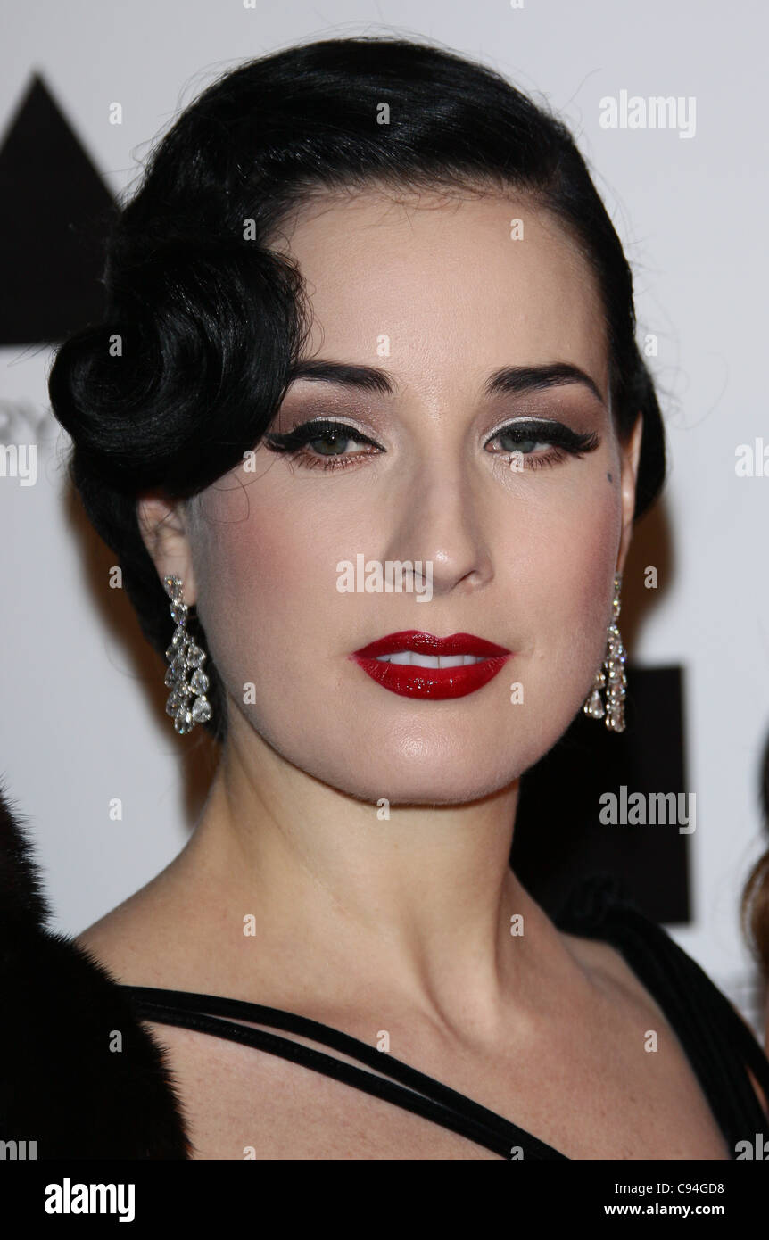 DITA VON TEESE 2011 MOCA GALA DOWNTOWN LOS ANGELES CALIFORNIA USA 12