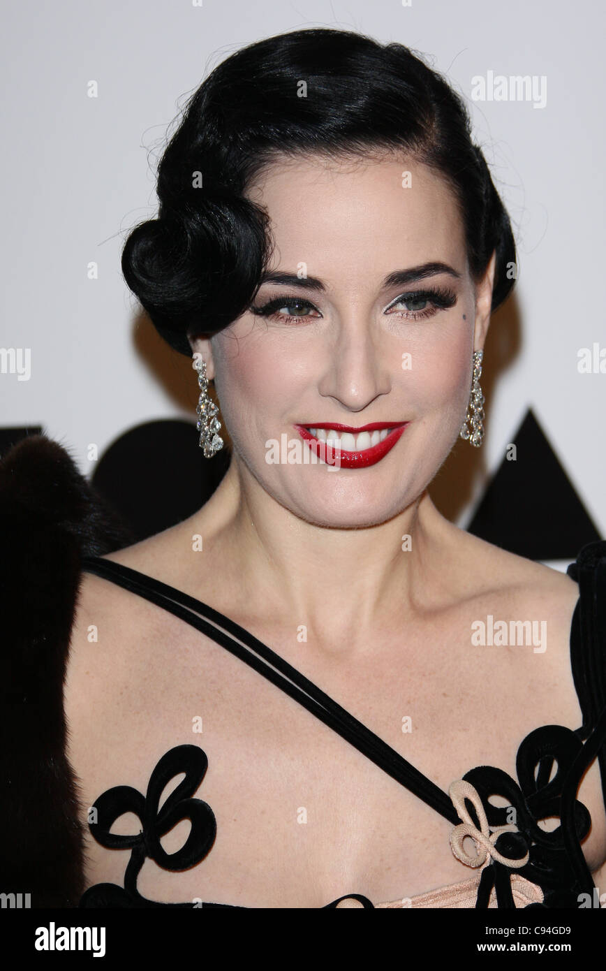 DITA VON TEESE 2011 MOCA GALA DOWNTOWN LOS ANGELES CALIFORNIA USA 12