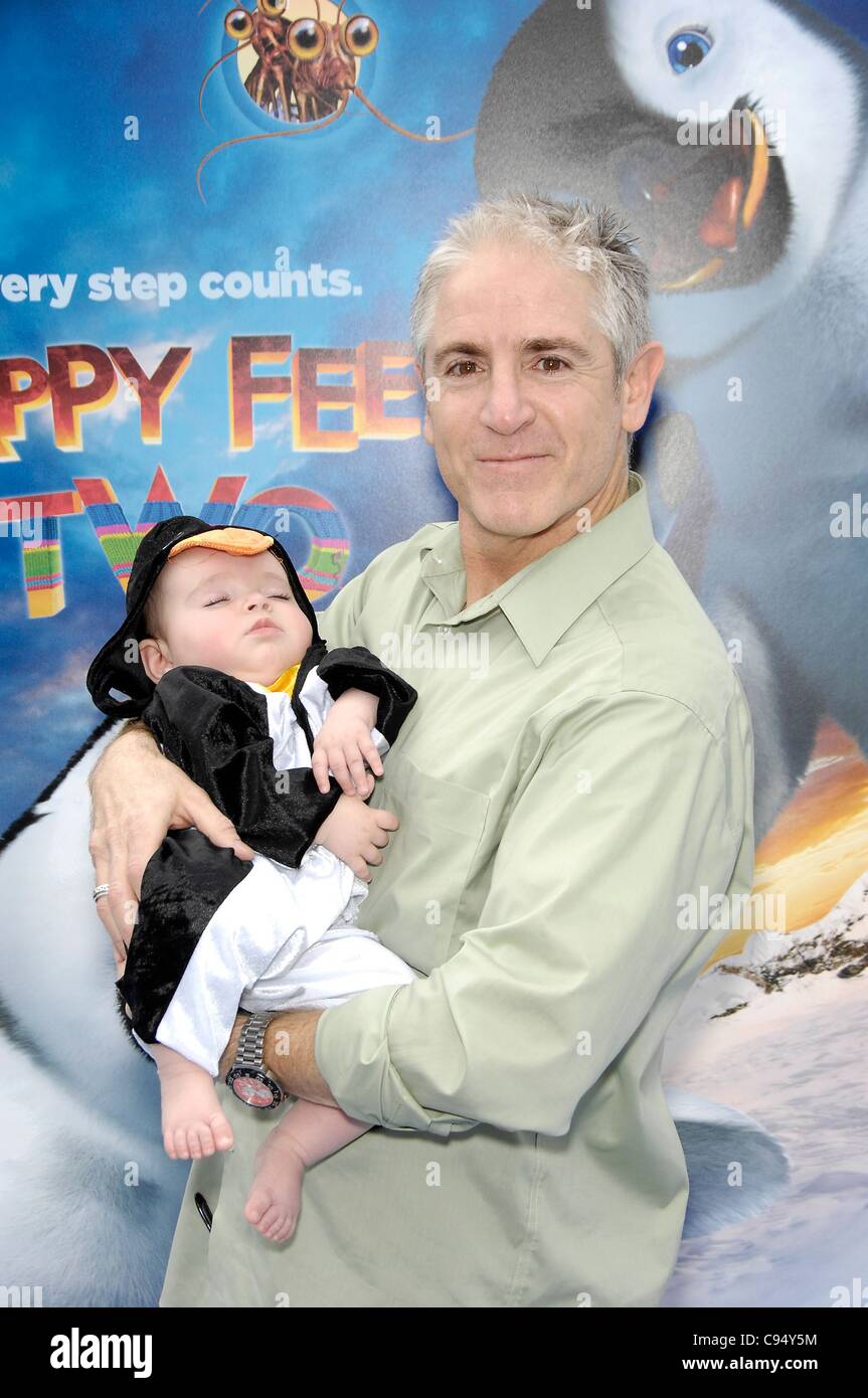 Carlos Alazraqui at arrivals for HAPPY FEET TWO Premiere, Grauman's Chinese Theatre, Los Angeles, CA November 13, 2011. Photo By: Michael Germana/Everett Collection Stock Photo