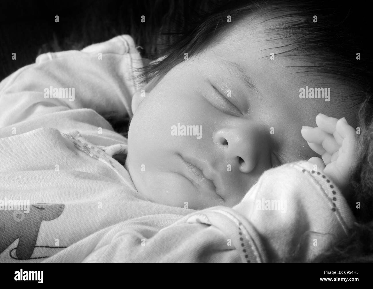 a-sleeping-5-week-old-baby-stock-photo-alamy