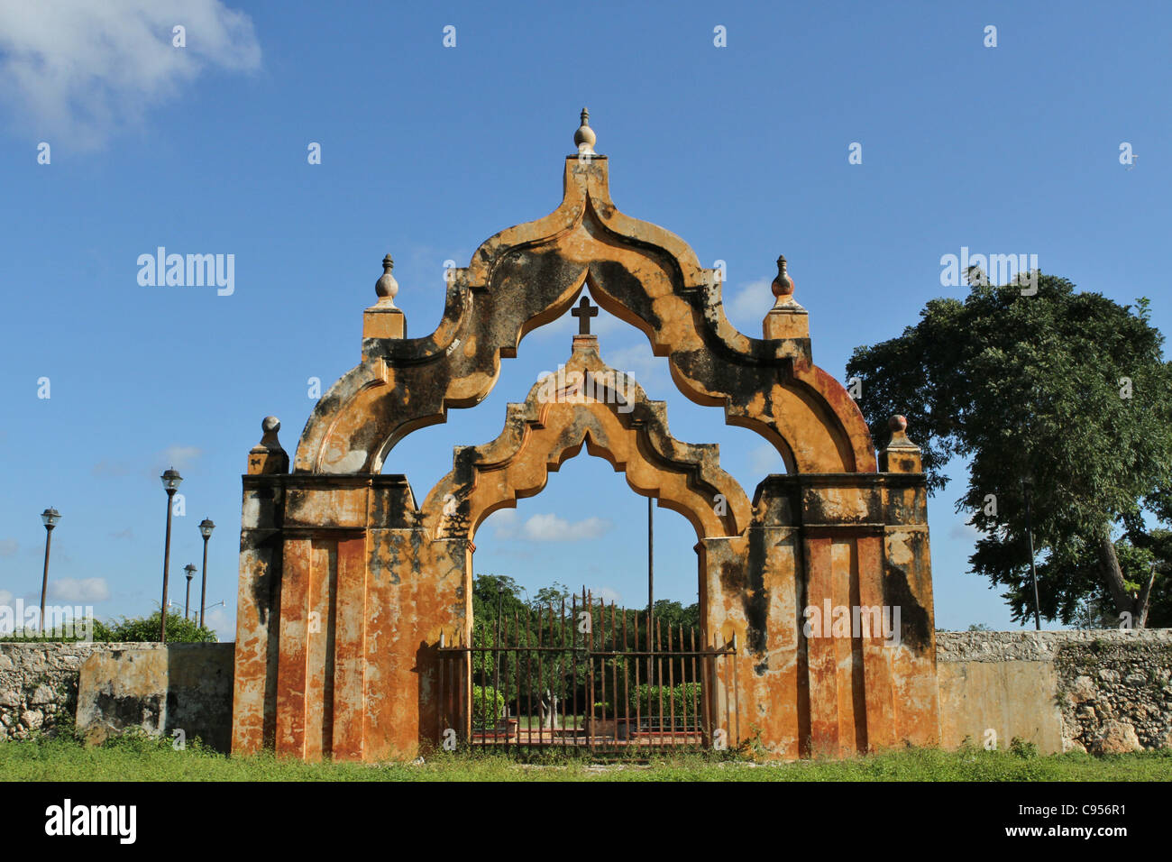Gate at Hacienda Yaxcopoil in Mexico Stock Photo Alamy