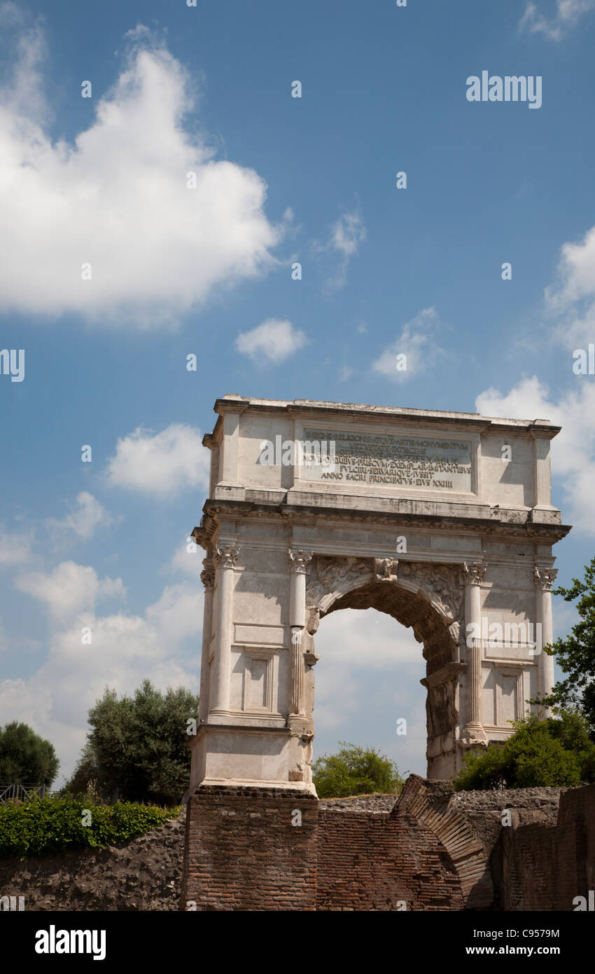Arch of Roman Emperor Titus in Forum Rome Stock Photo - Alamy
