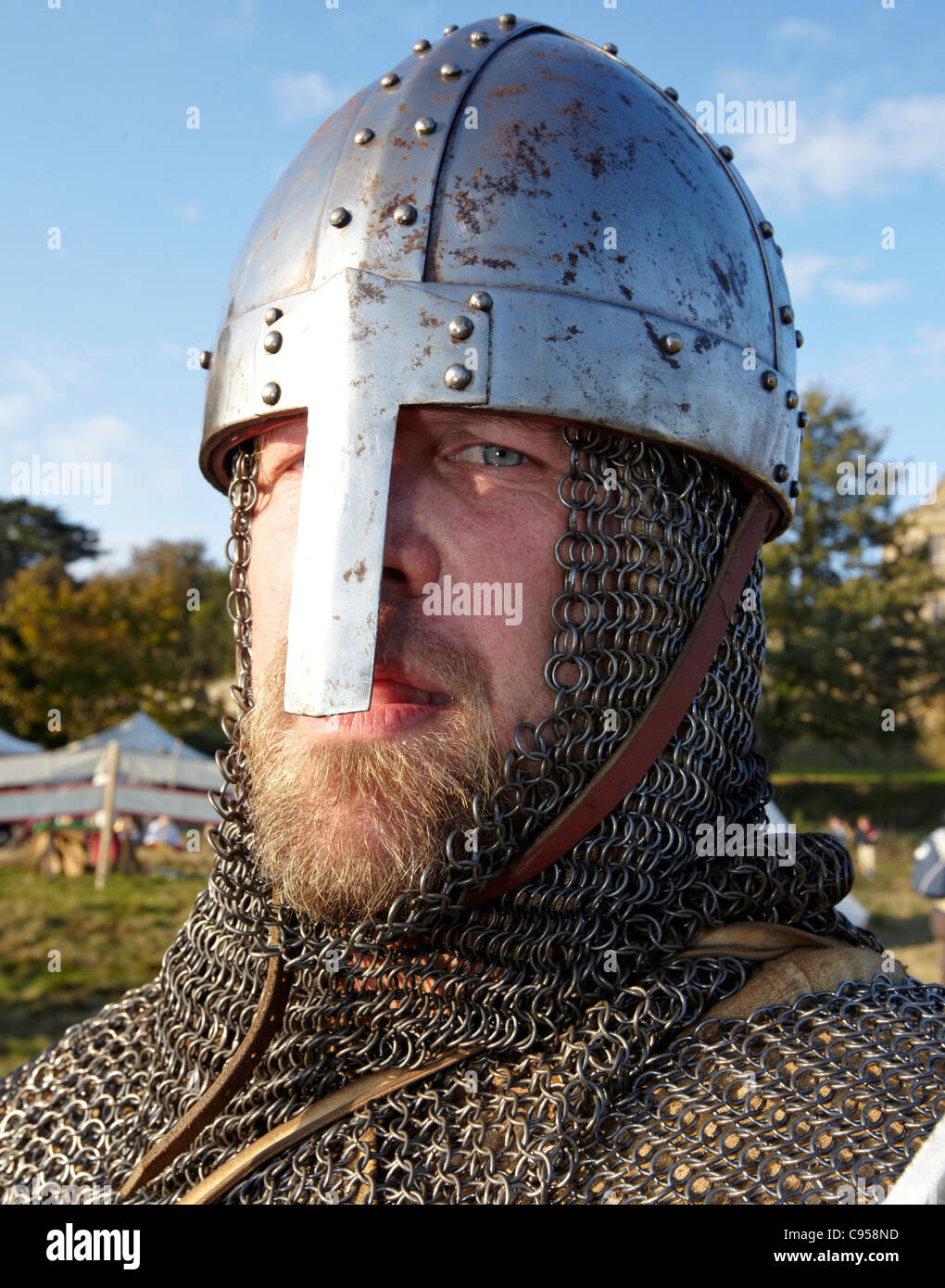 Chainmail knight hi-res stock photography and images - Page 2 - Alamy