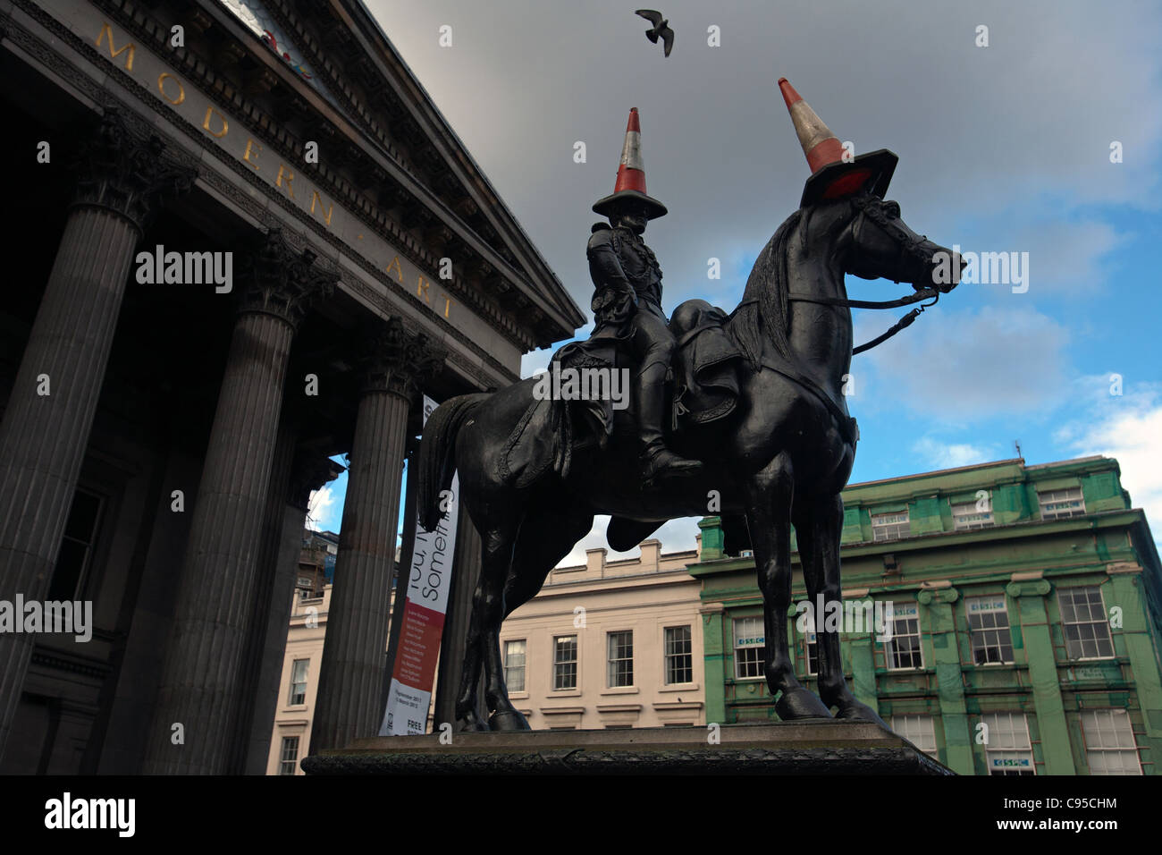 duke-of-wellington-statue-in-glasgow-scotland-stock-photo-alamy