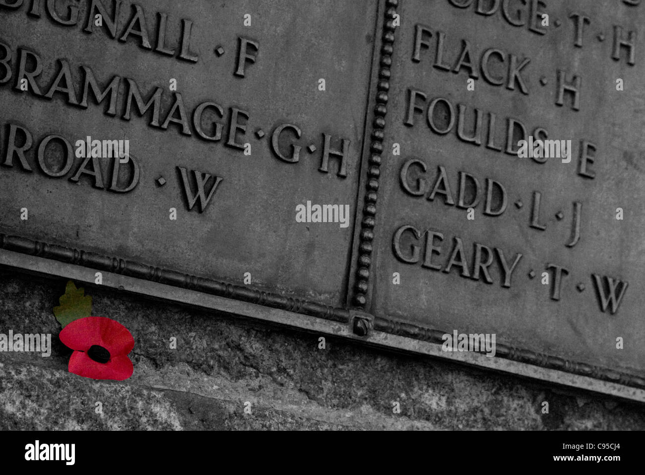 Poppy & Names On Mountsorrel War Memorial Stock Photo Alamy