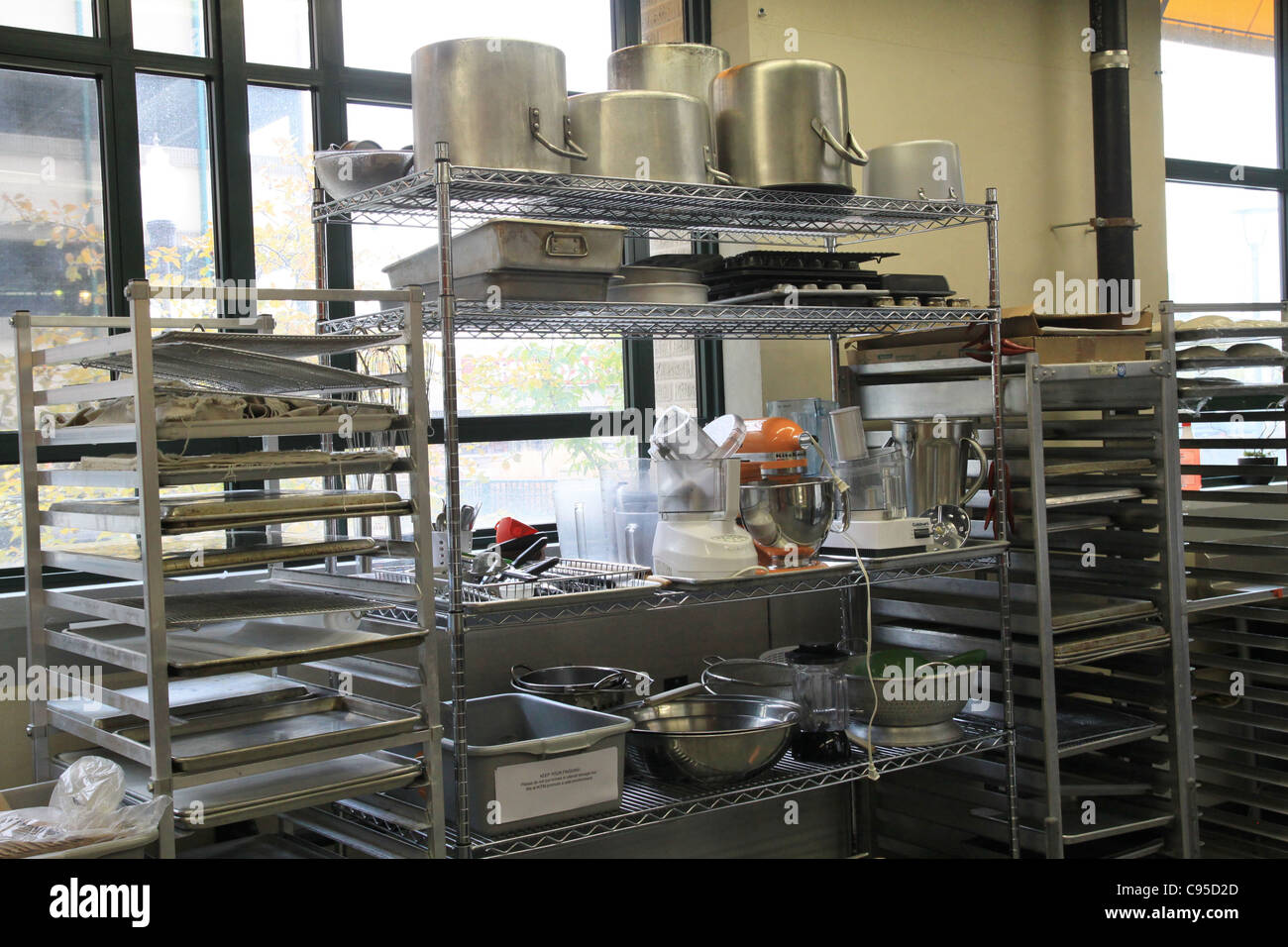 Commercial kitchen hires stock photography and images Alamy