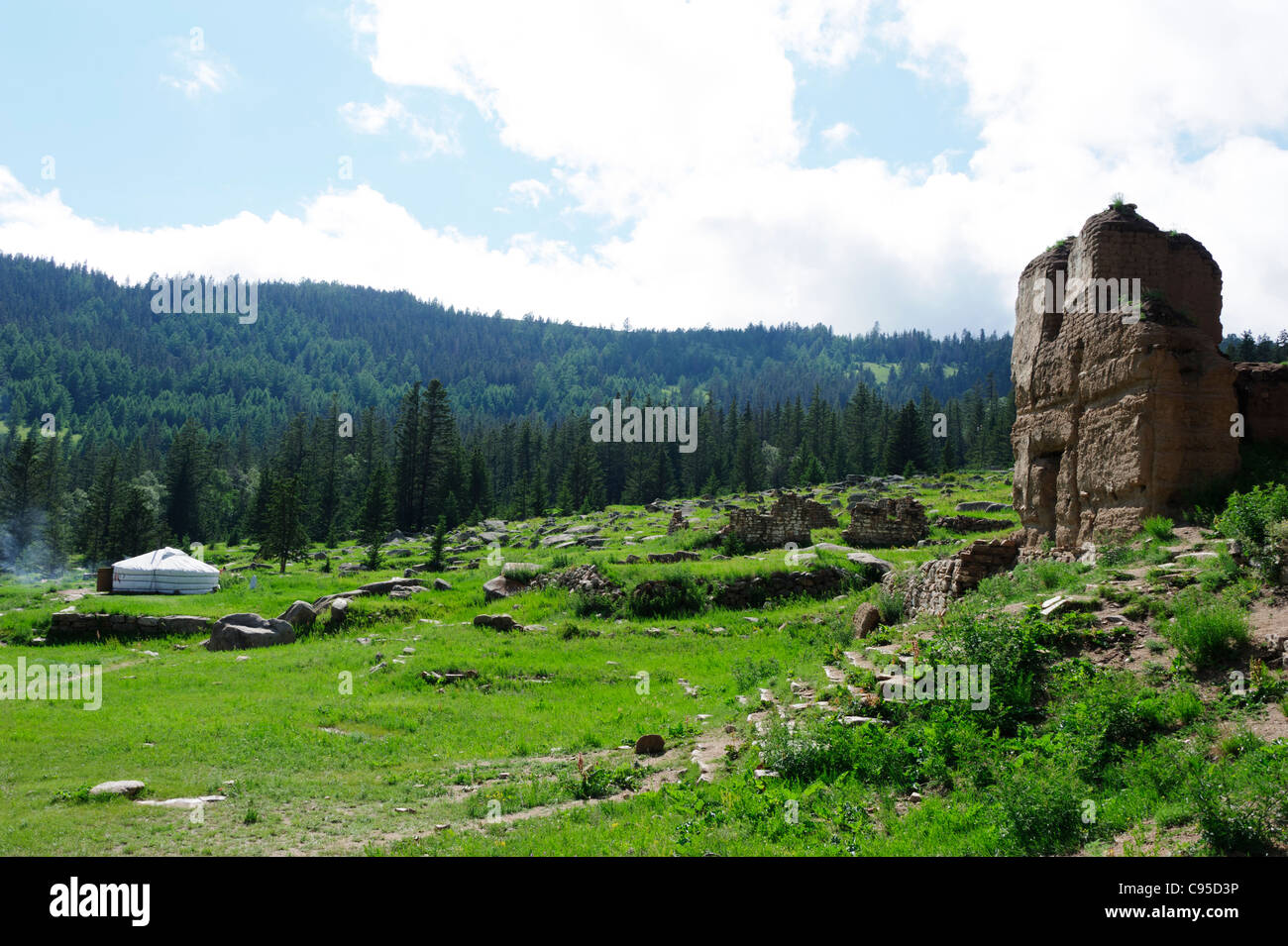 Mandshir (aka Manzshir Manzushir) monastery (khiid), Mongolia Stock ...