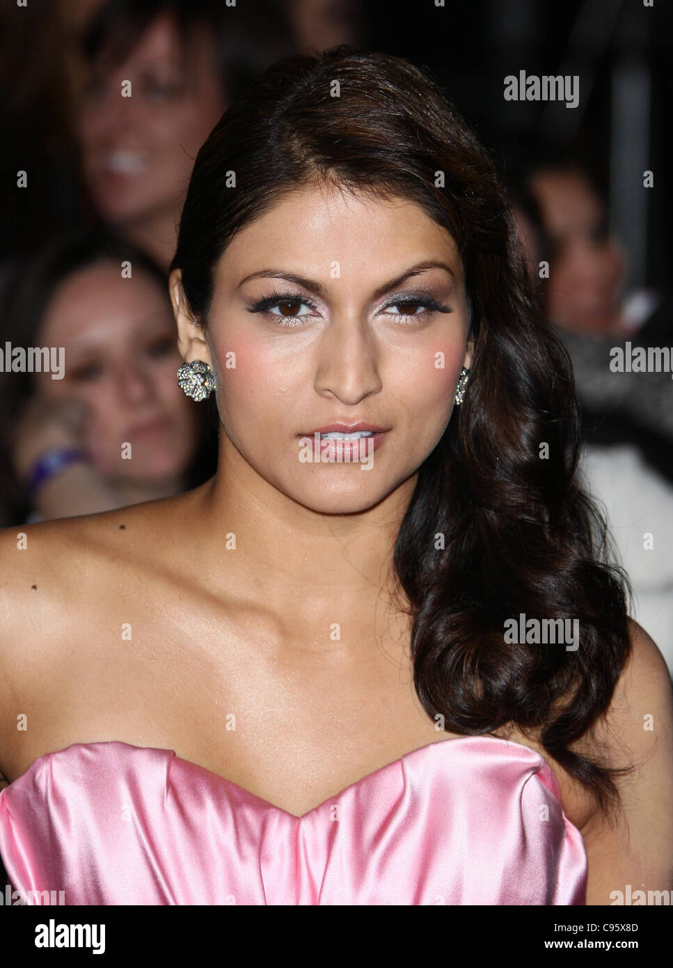 TINSEL KOREY THE TWILIGHT SAGA BREAKING DAWN PART 1. WORLD PREMIERE