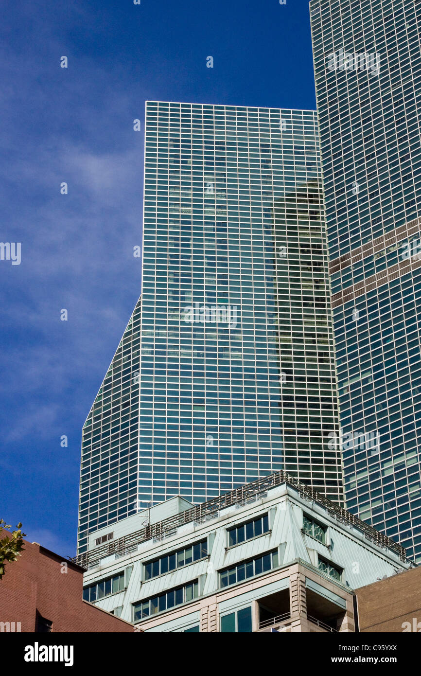 Skyscraper with blue sky in Lower Manhattan Stock Photo - Alamy