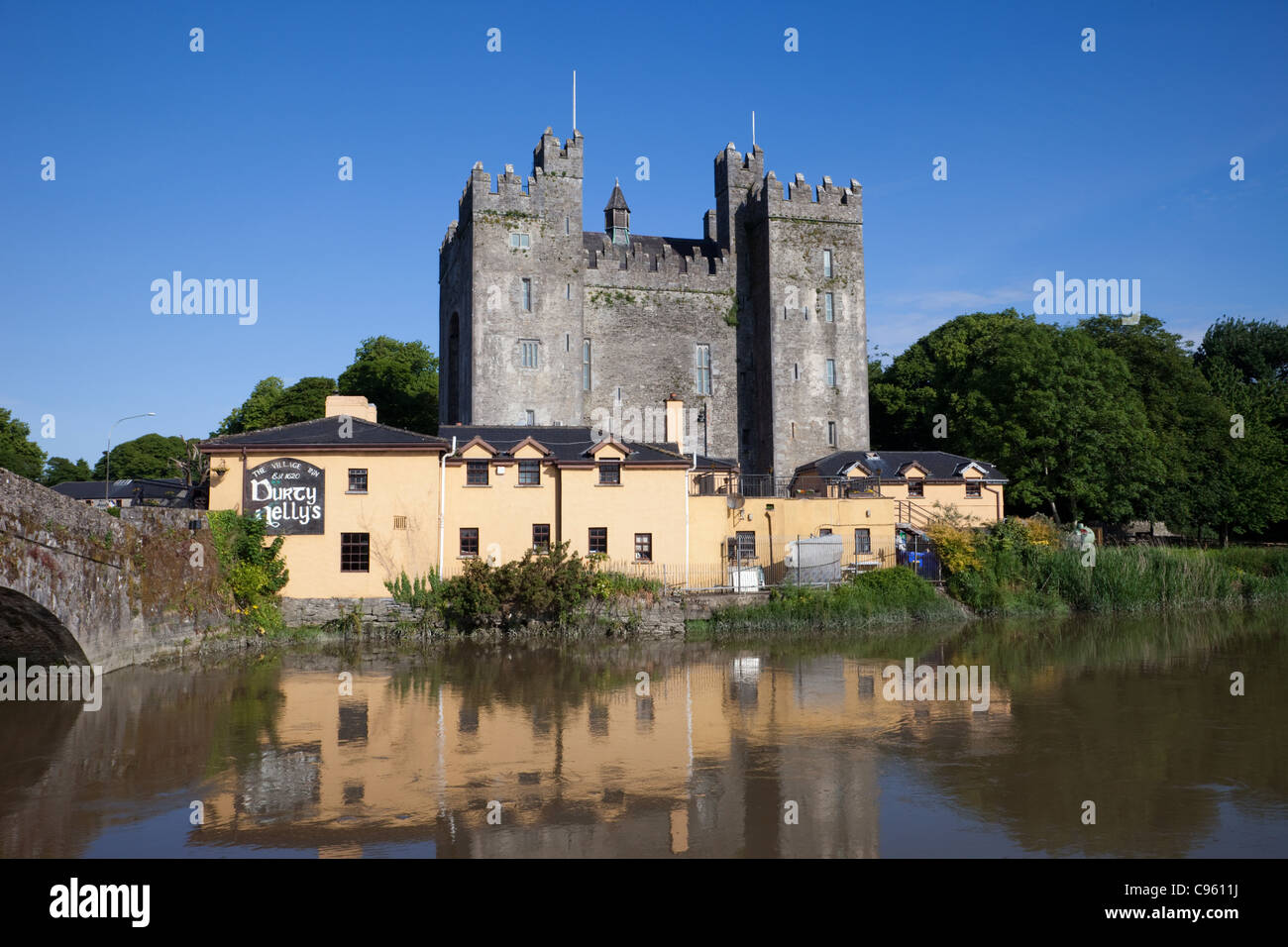 Republic of Ireland, County Clare, Bunratty Castle Stock Photo
