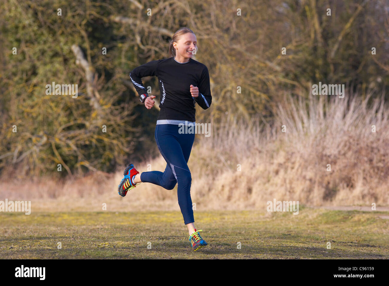 Cross country running hi-res stock photography and images - Alamy