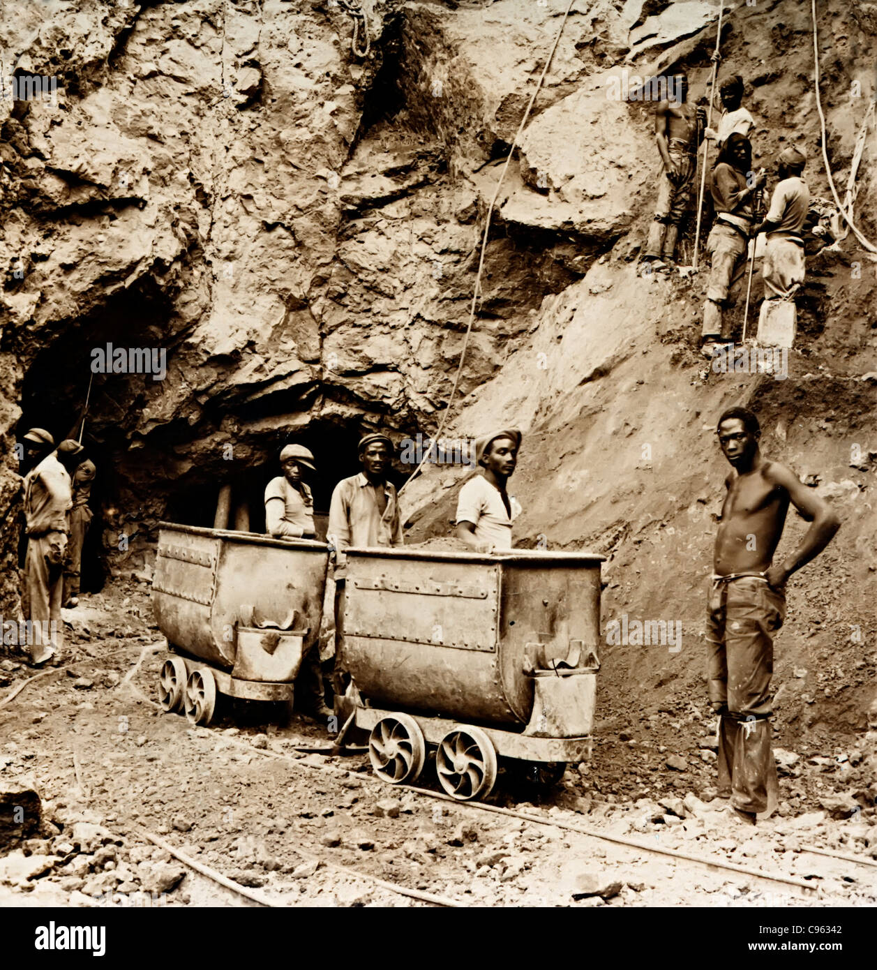 File:Cheque purchase Kimberley mine by de Beers.jpg - Wikipedia