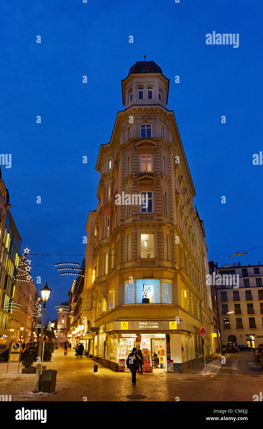 Colonnaden shopping street, downtown, Hanseatic city of Hamburg ...