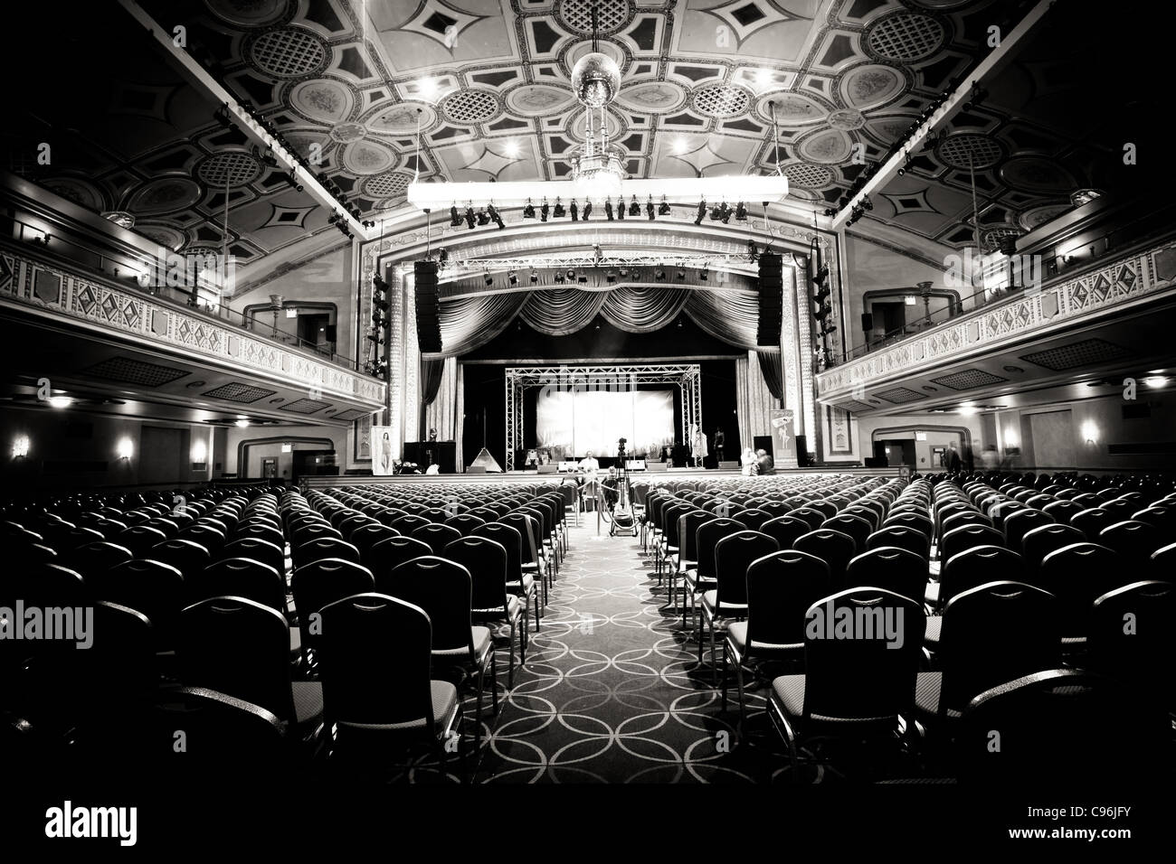 Grand theater auditorium Stock Photo - Alamy