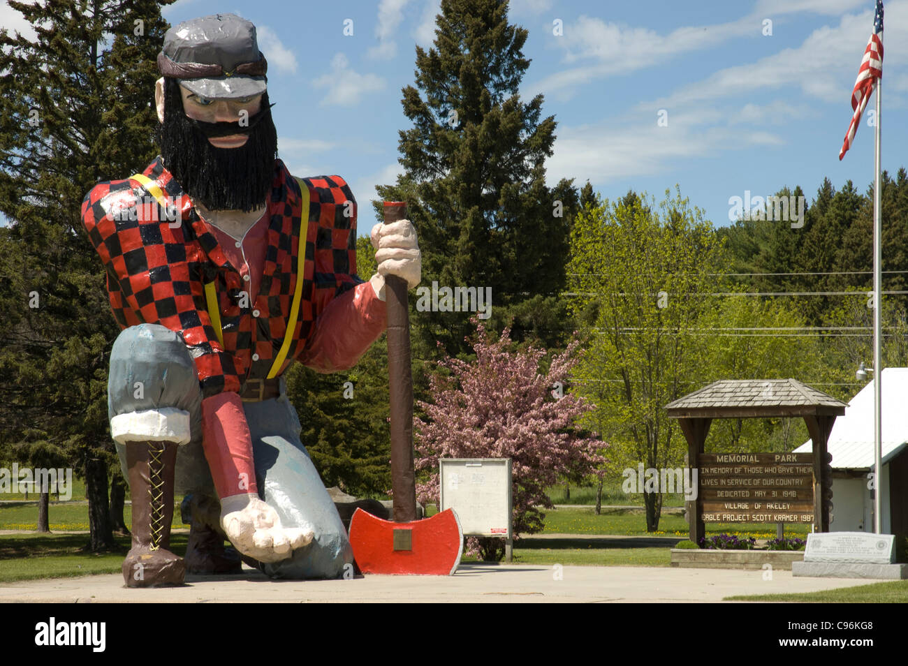 Statue of Paul Bunyan the giant lumberjack Stock Photo