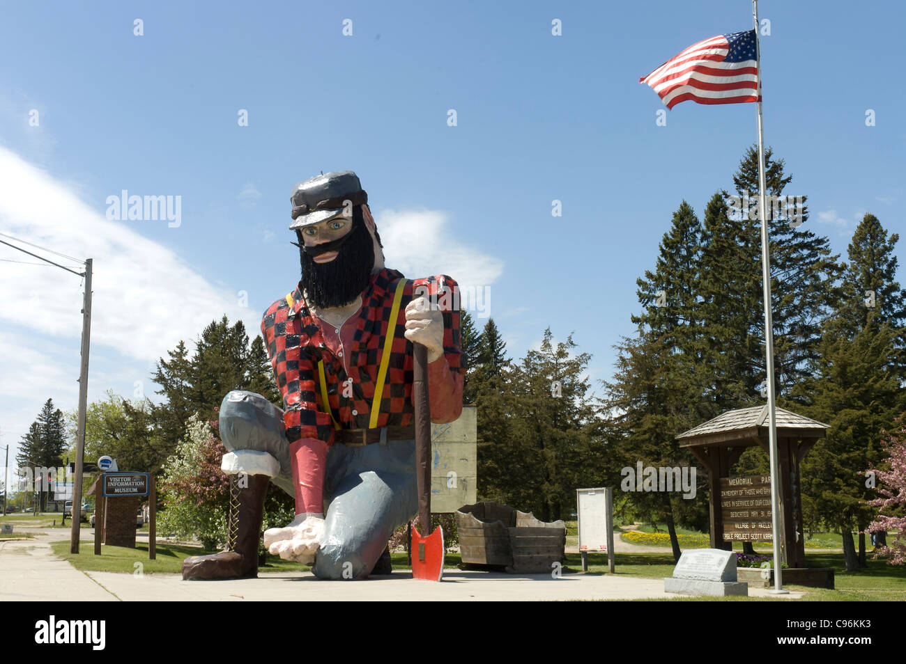 Statue of Paul Bunyan the giant lumberjack Stock Photo