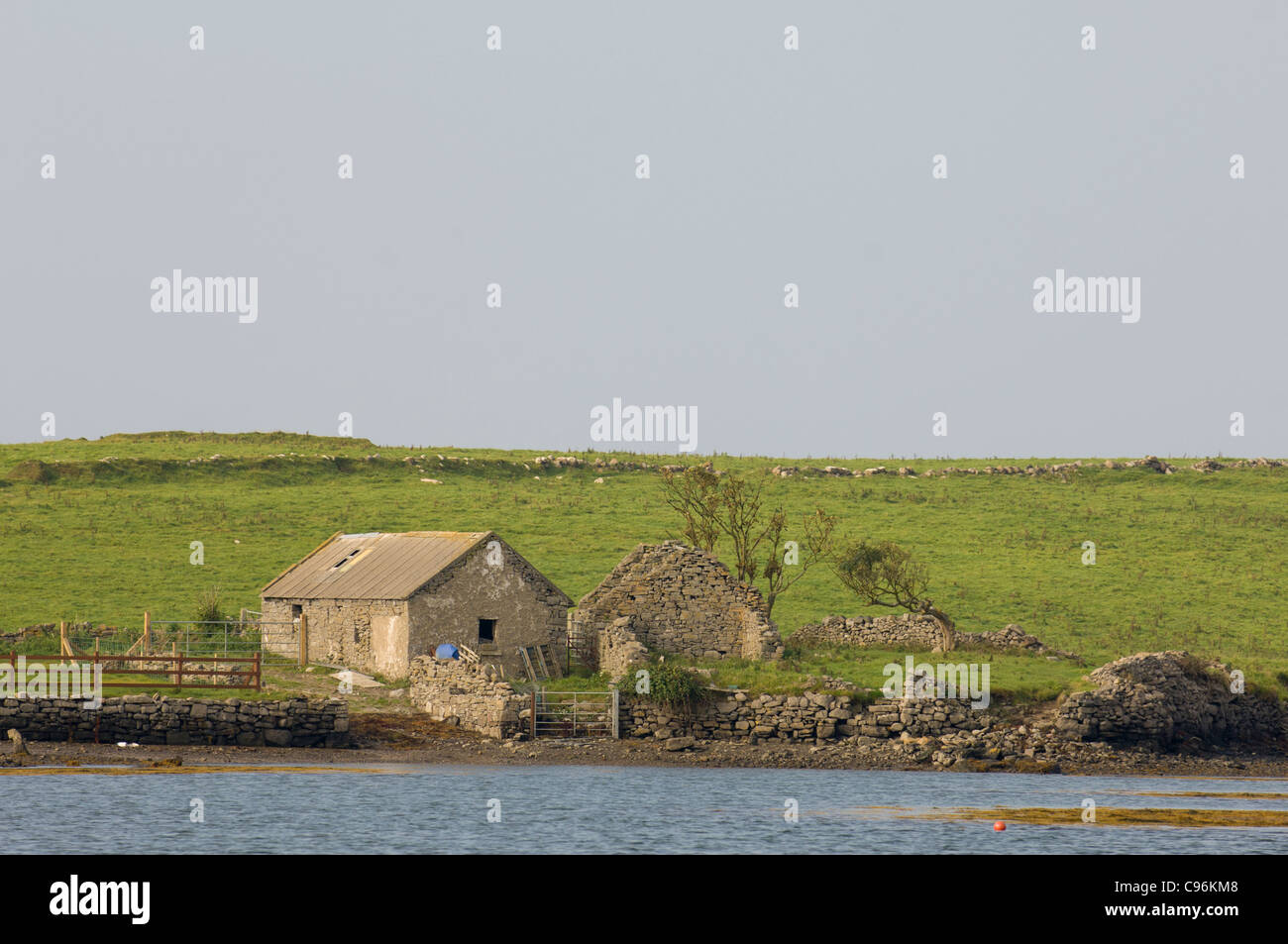 Ruined property on an Island on Clew Bay, Westport, County Mayo, Ireland Stock Photo