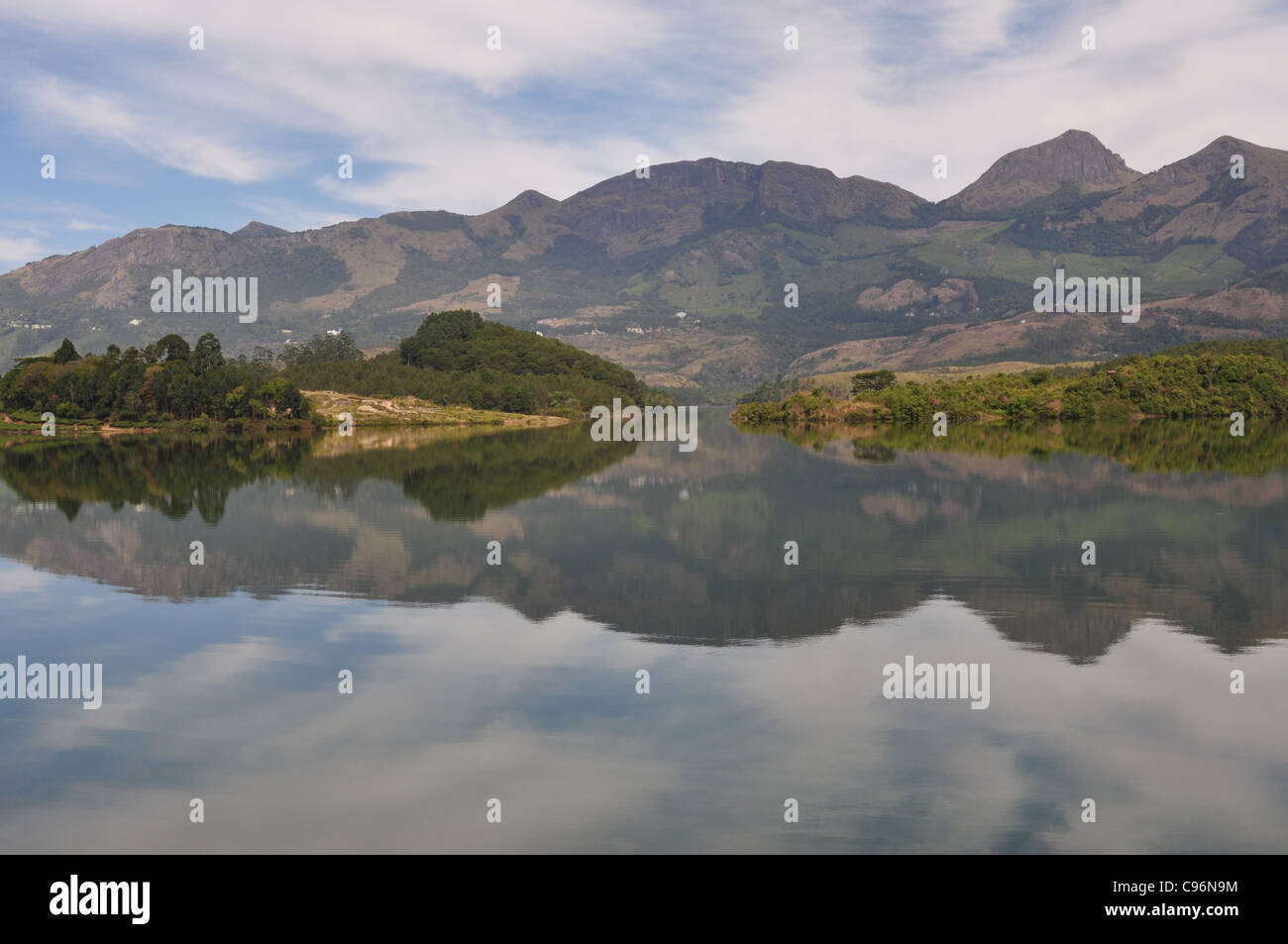 Mirror lake still image hi-res stock photography and images - Alamy
