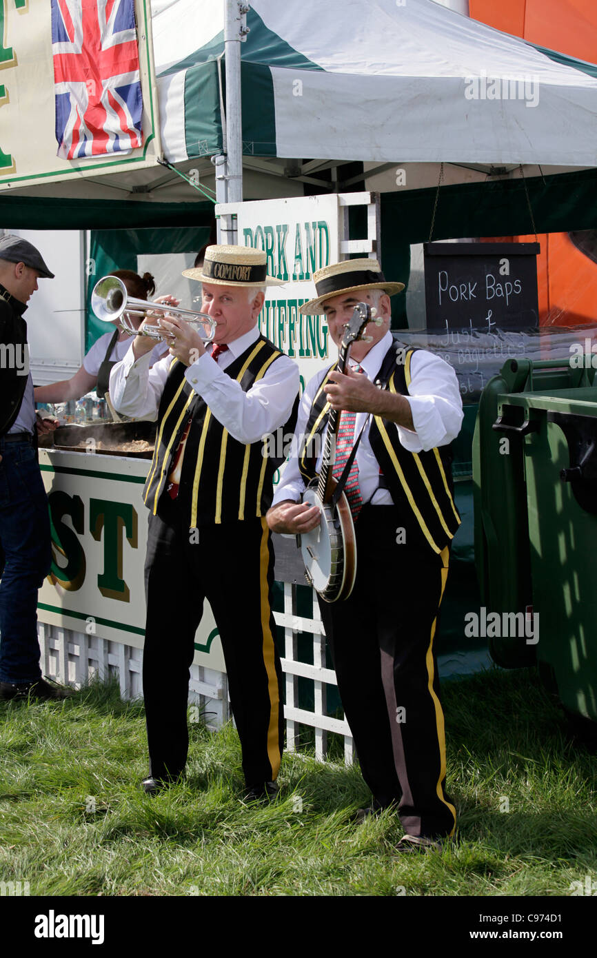 Riverboat Days duo performing at Gransden and District Agricultural Show 2011 Stock Photo