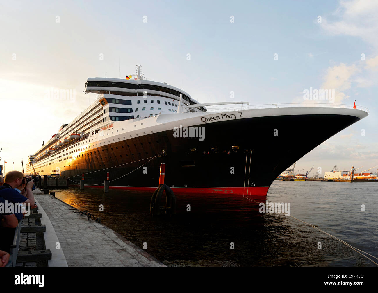 Cruise ship Queen Mary 2 in Hamburg, Germany, Europe Stock Photo