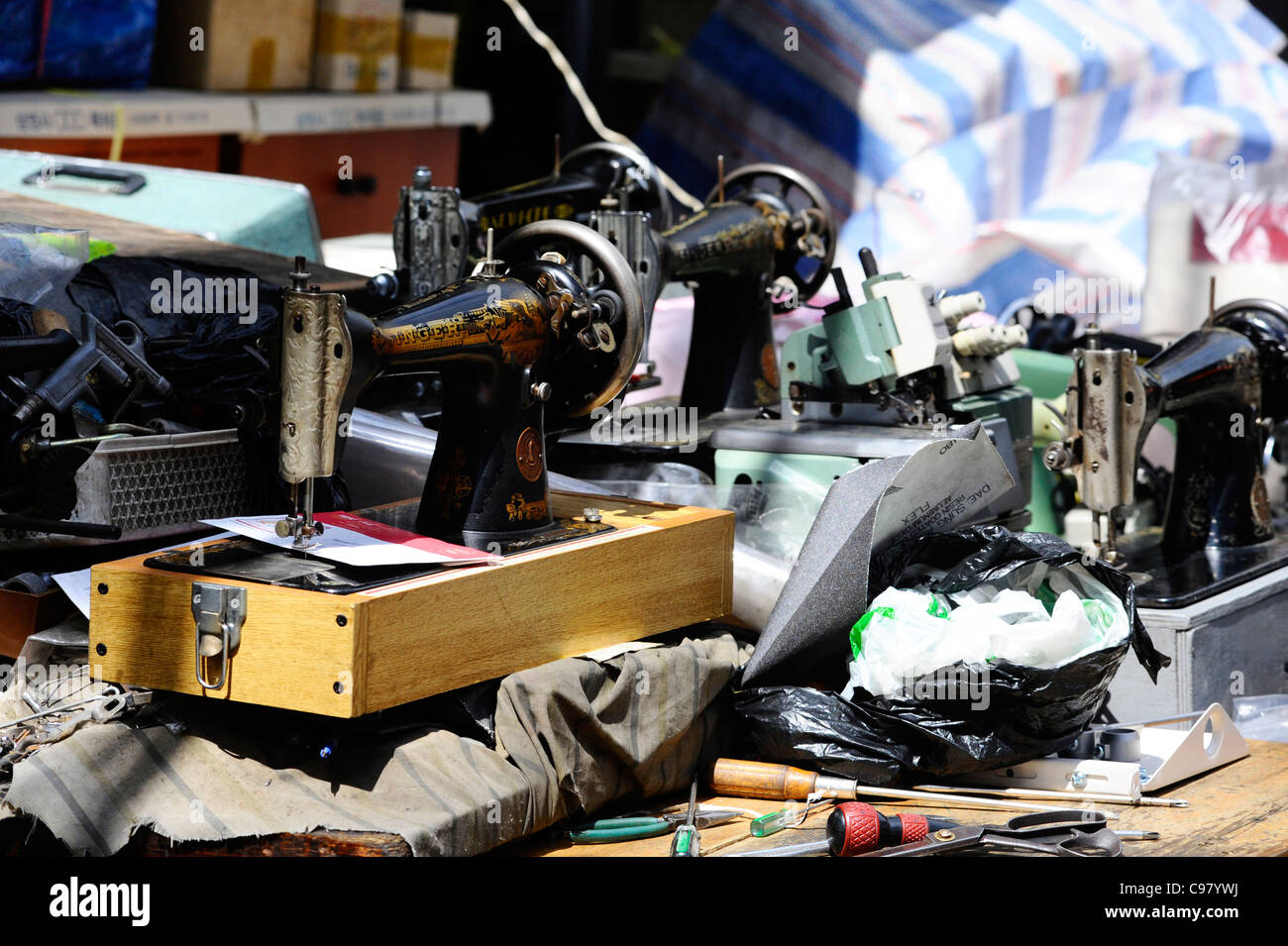 Old Singer sewing machines in Busan, South Korea Stock Photo Alamy