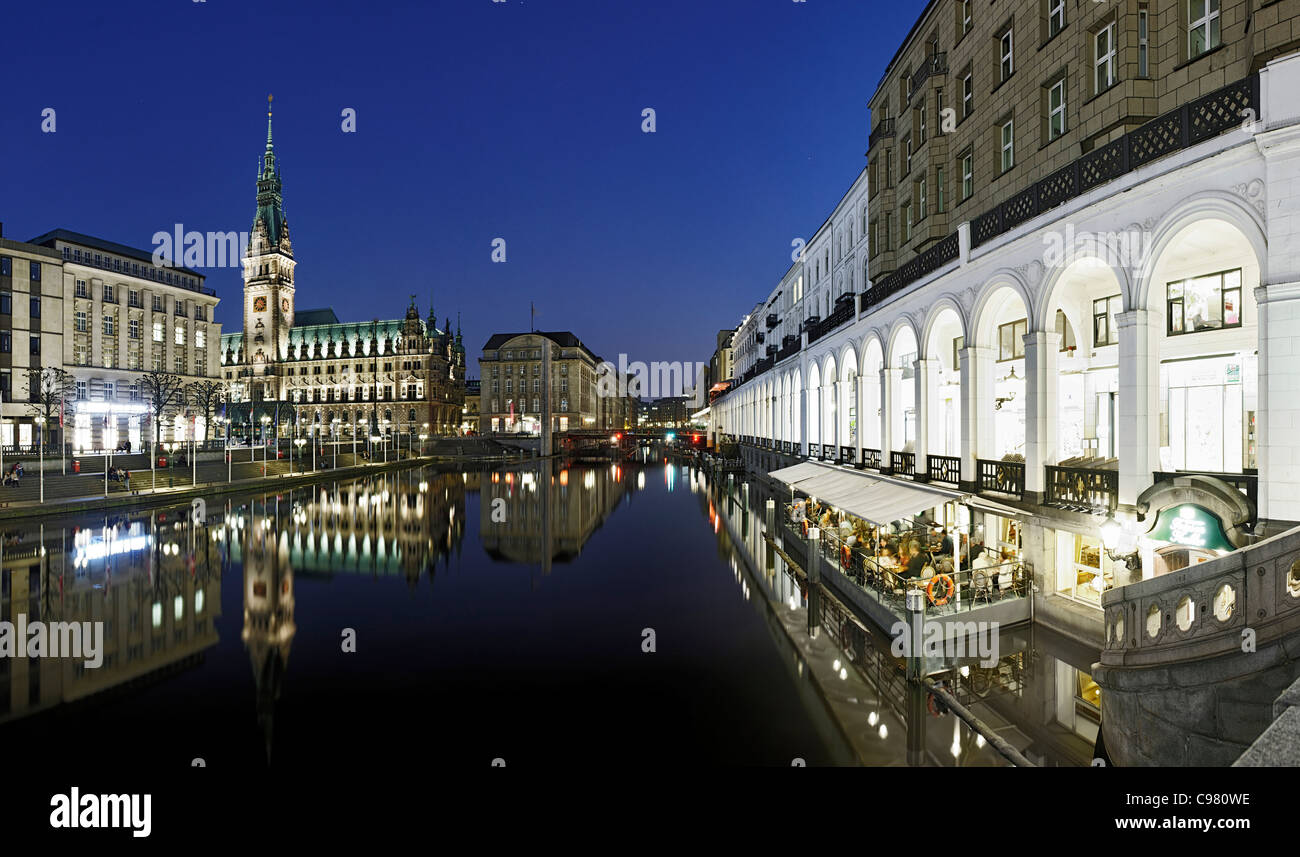 Alsterfleet canal, Alsterarkaden arcades, Rathausmarkt town hall square, town hall, Hanseatic city of Hamburg, Germany, Europe Stock Photo