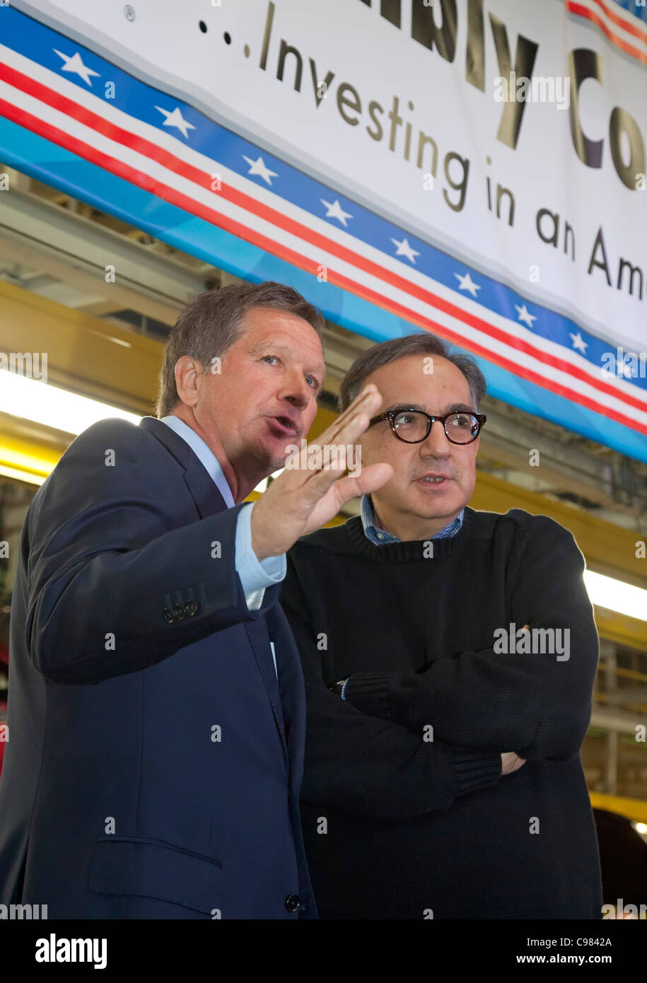 Chrysler CEO Sergio Marchionne and Ohio Governor John Kasich Stock Photo