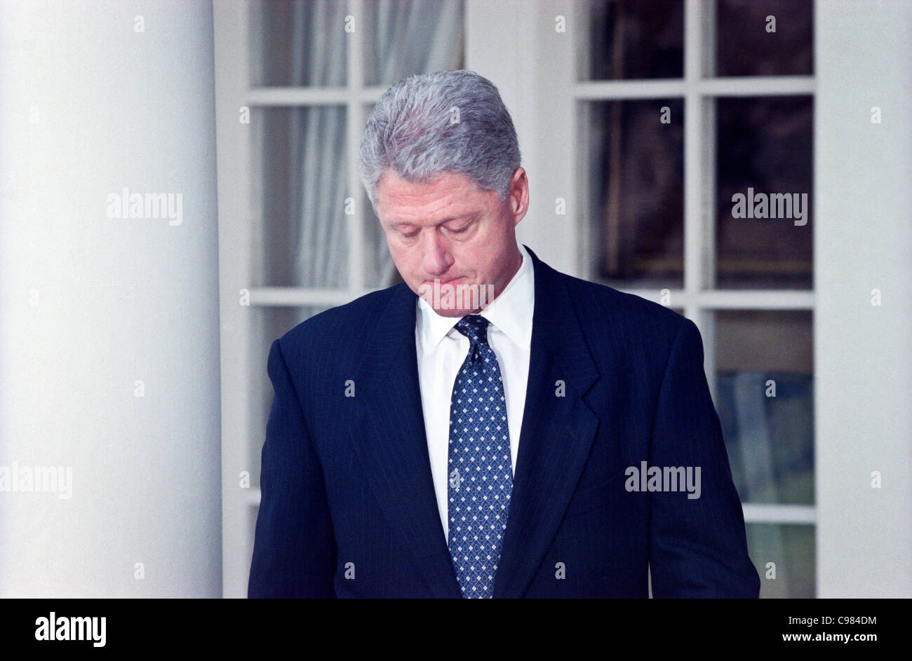 President Clinton makes a short statement after the Senate acquitting him of impeachment charges in the Rose Garden at the White House February 12, 1999. Stock Photo