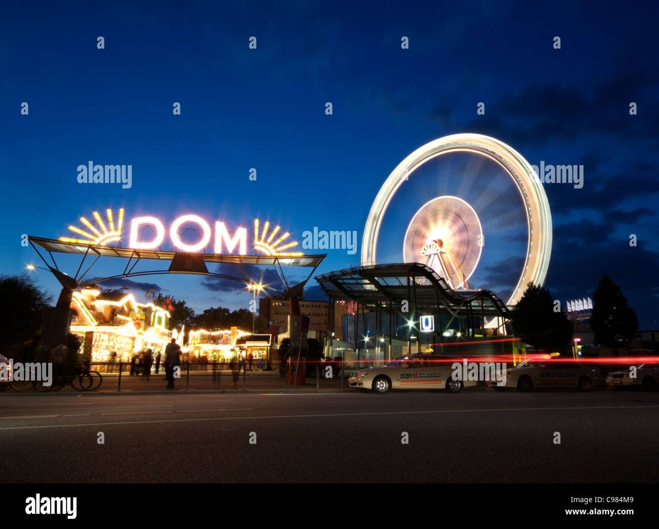 Dome amusement park in the evening , entrance Feldstrasse, Hamburg